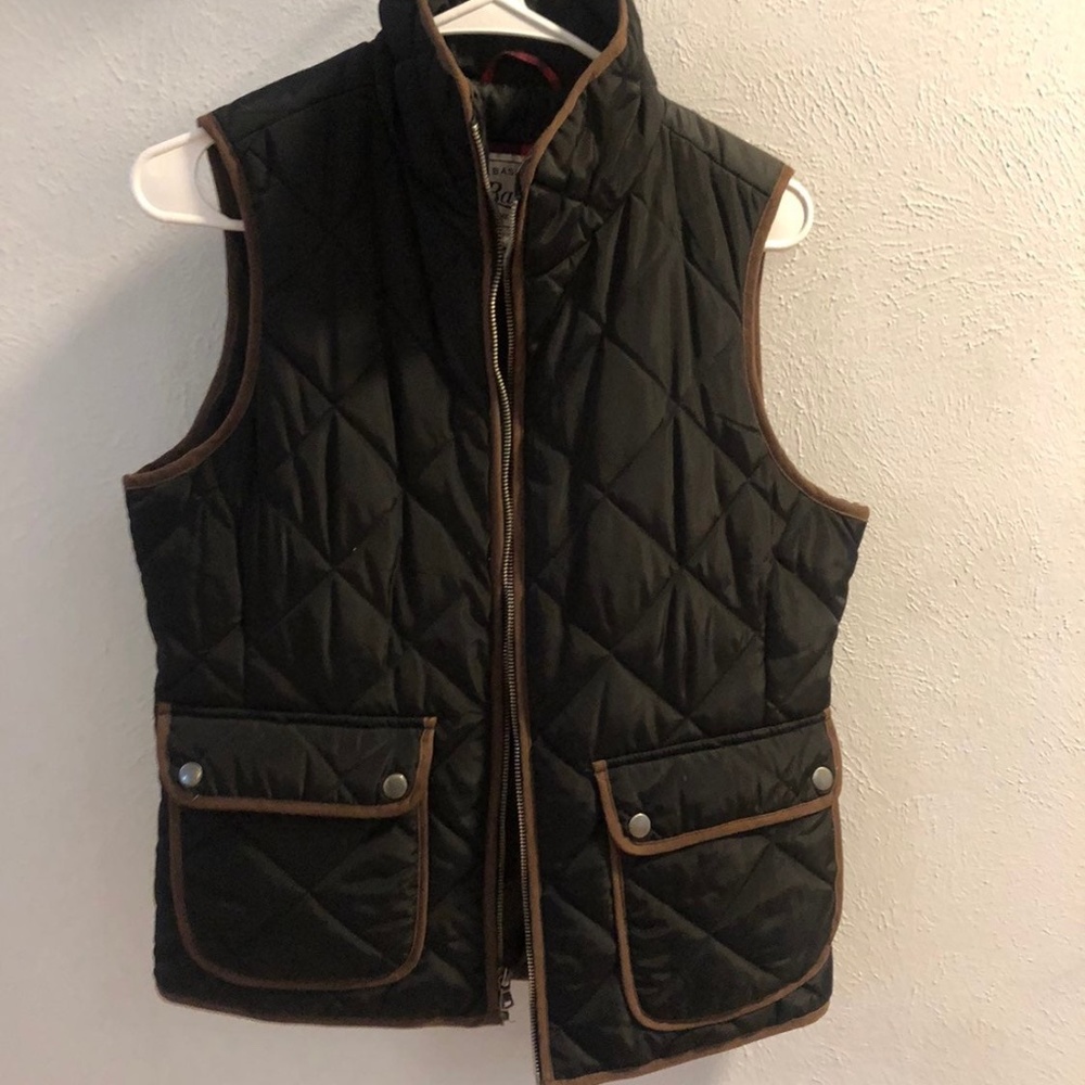 BASS womens vest small